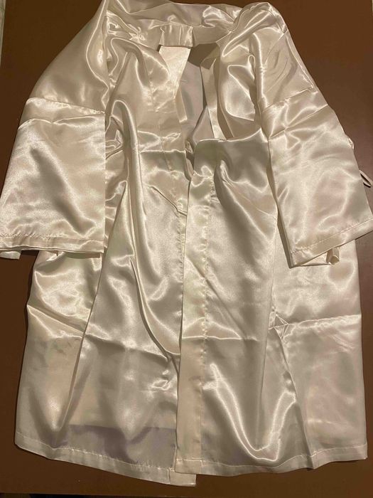 Сатенена пижама тип кимоно , кремав цвят