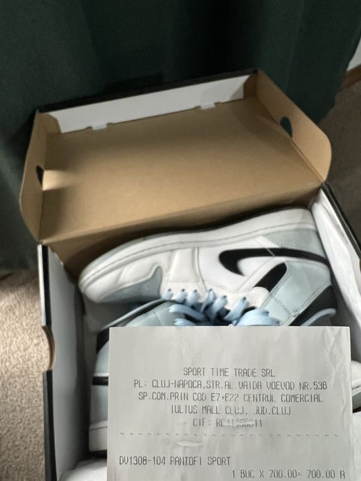 Nike Air Jordan 1 Mid SE