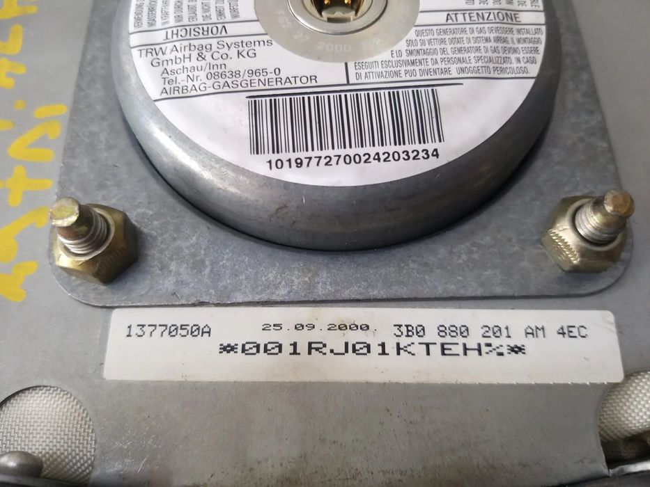 Airbag volan vw golf 4 1j 1377050a 3b0880201am
