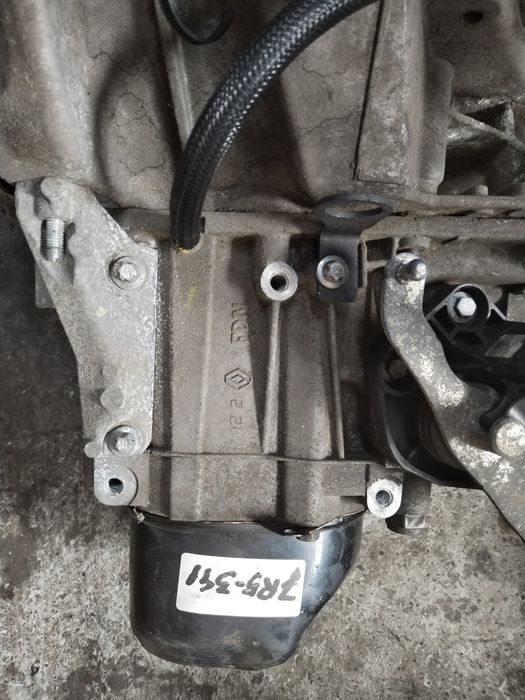 cutie viteze dacia Logan 1.5 cod jr5-341