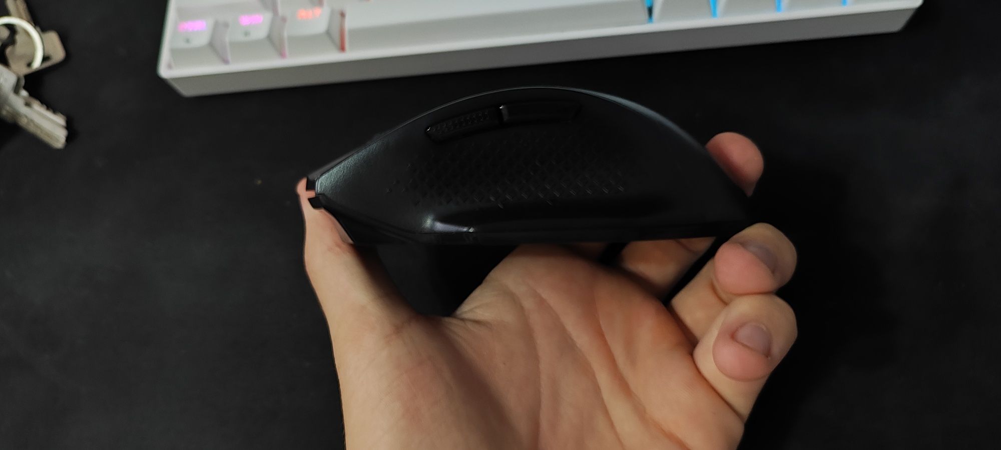Продам игровую мышь Redragon Woki