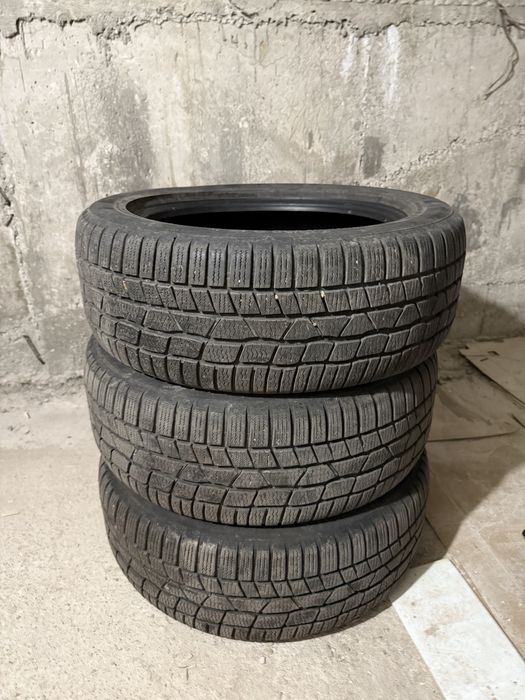 Зимни гуми Continental 225/50 R17 – 3 броя