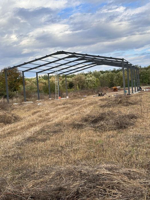 Vindem si distribuim o gama larga de hale sau structuri metalice noi n