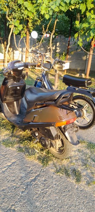 Vând 2 motoare bune