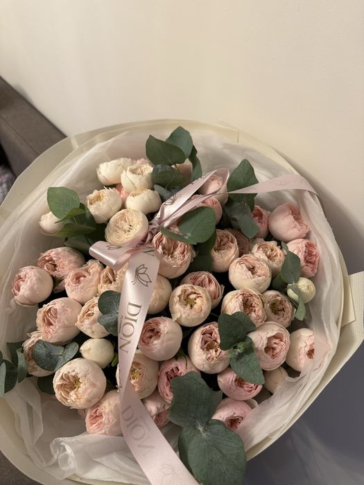 Красивые, свежие цветы пионы. Цена договорная