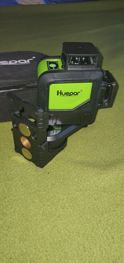 Laser profesional  Huepar, nou.