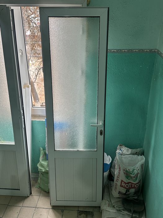 Продается дверь