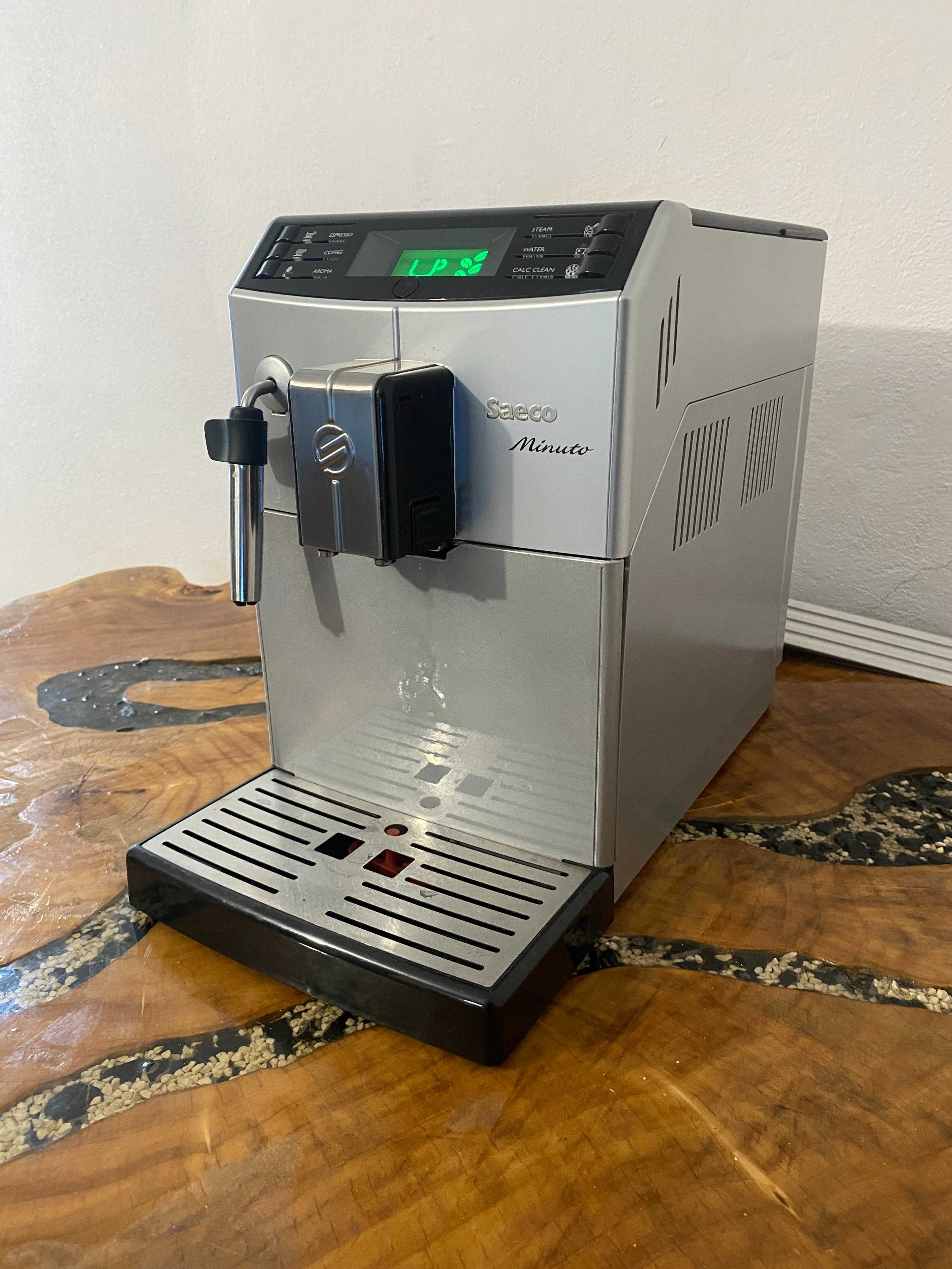 expresor / espressor cafea saeco minuto