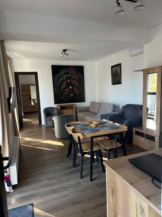 Inchiriez apartamente si garsoniere prima linie la mare utilitati incl