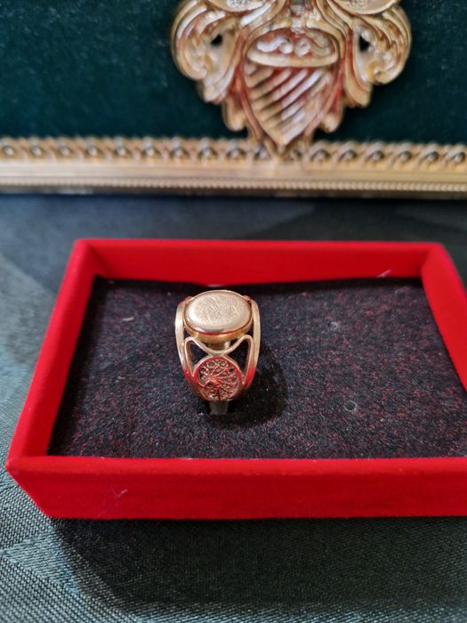 Чудесен антикварен руски златен пръстен