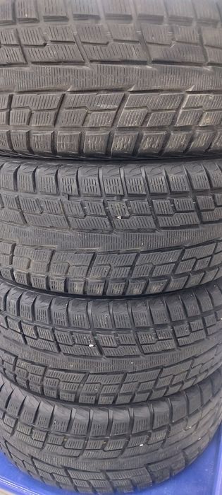 Продам зимние шины 265/60/18