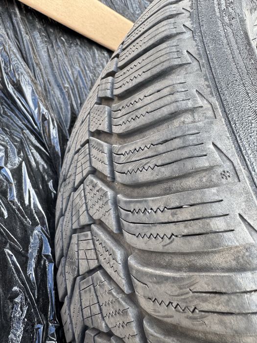 Anvelope  de iarna  Hankook 235/55 R 20