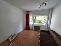 Inchiriez apartament 2 camere.
