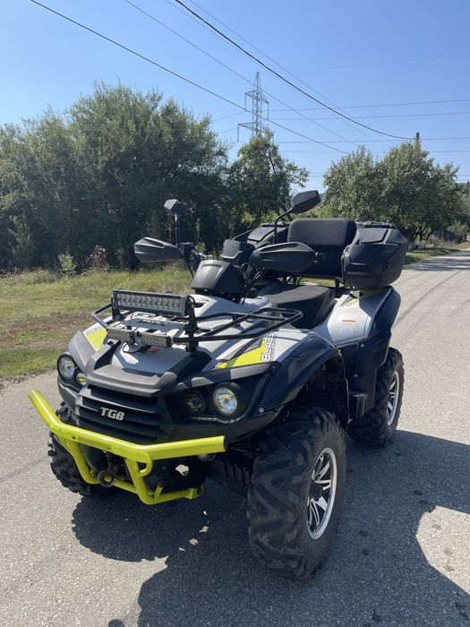 Vând atv Blade 550