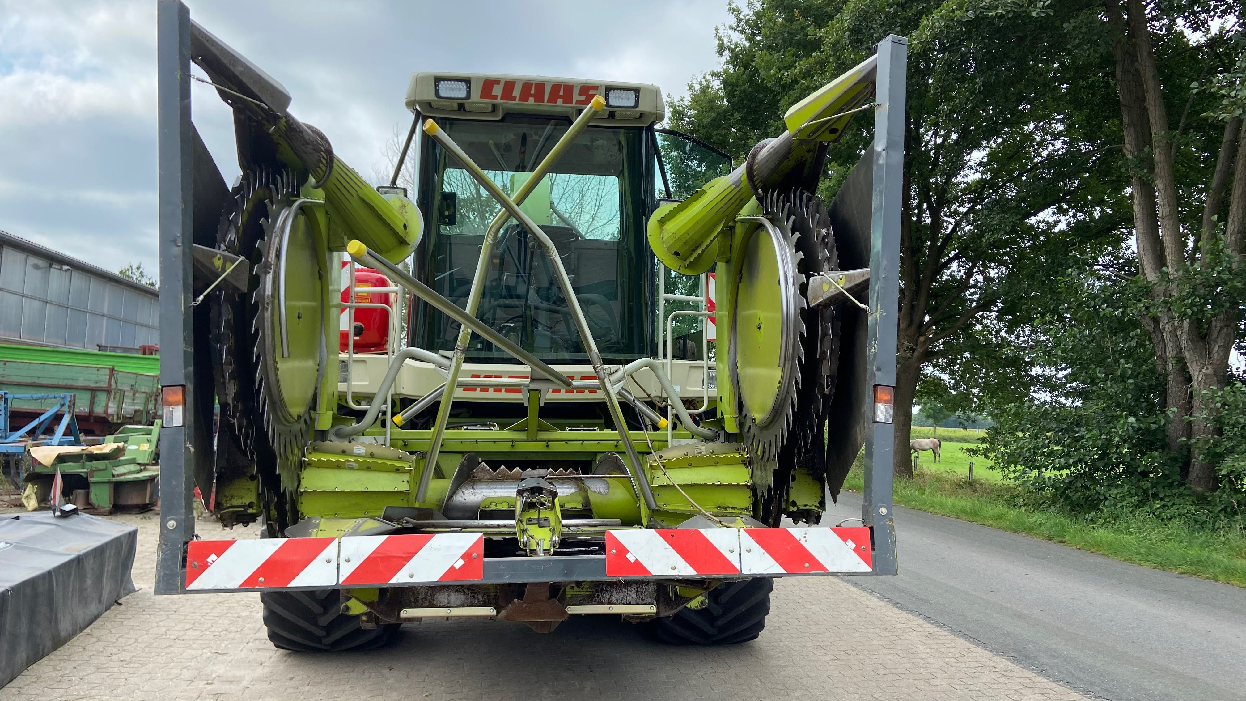 Claas Jaguar 840, makka o‘radigan Kambayn. Case, Belarus, Case Puma