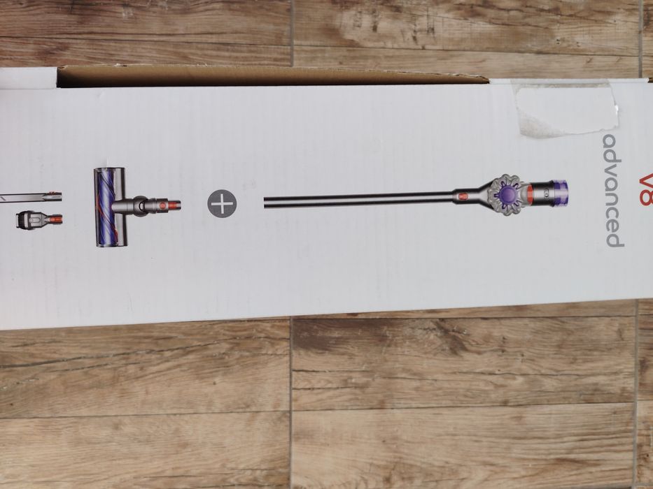 Ново!! Прахосмукачка Dyson v8 advanced