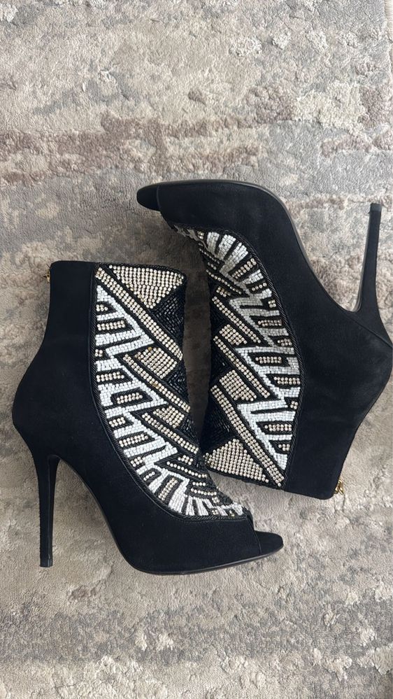 Ghete Balmain x H&M, marimea 37