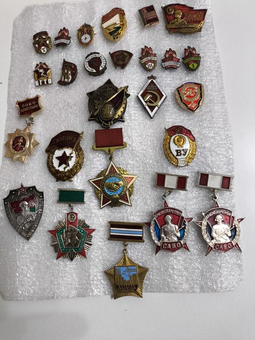 Значки времён СССР