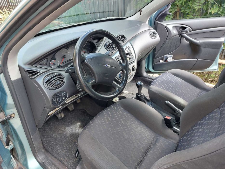 Ford Focus 2001 1.6 benzină