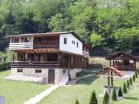 Cabana Bușteni-Apuseni de închiriat cu 2 dormitoare 350 -450 lei / zi