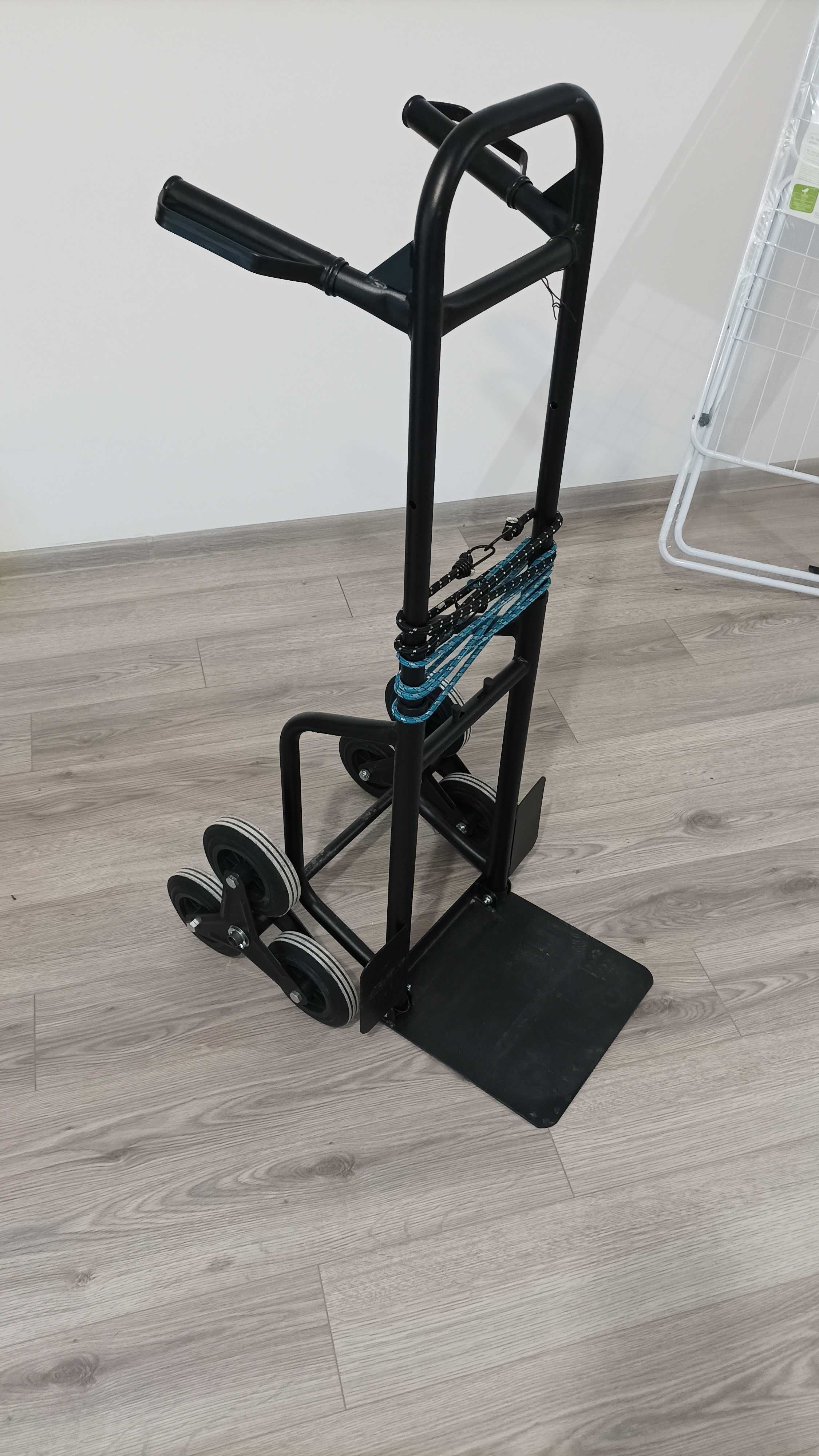 Carut pentru scari 150kg cu 3 roti  ieftin