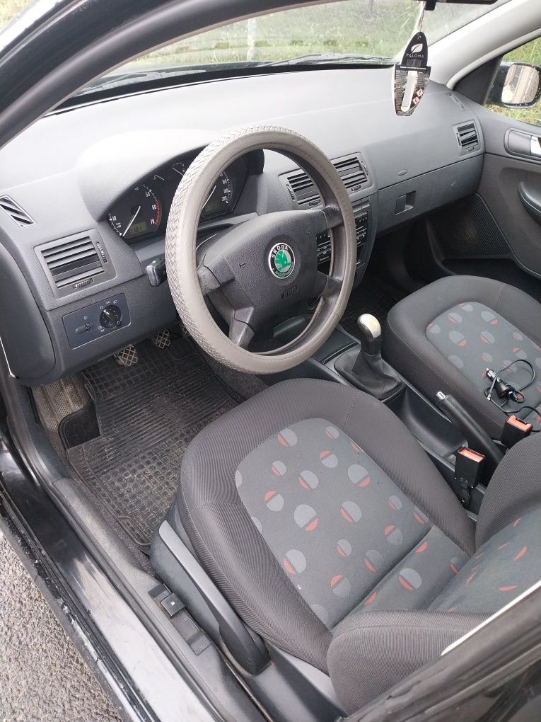 Skoda fabia 2004