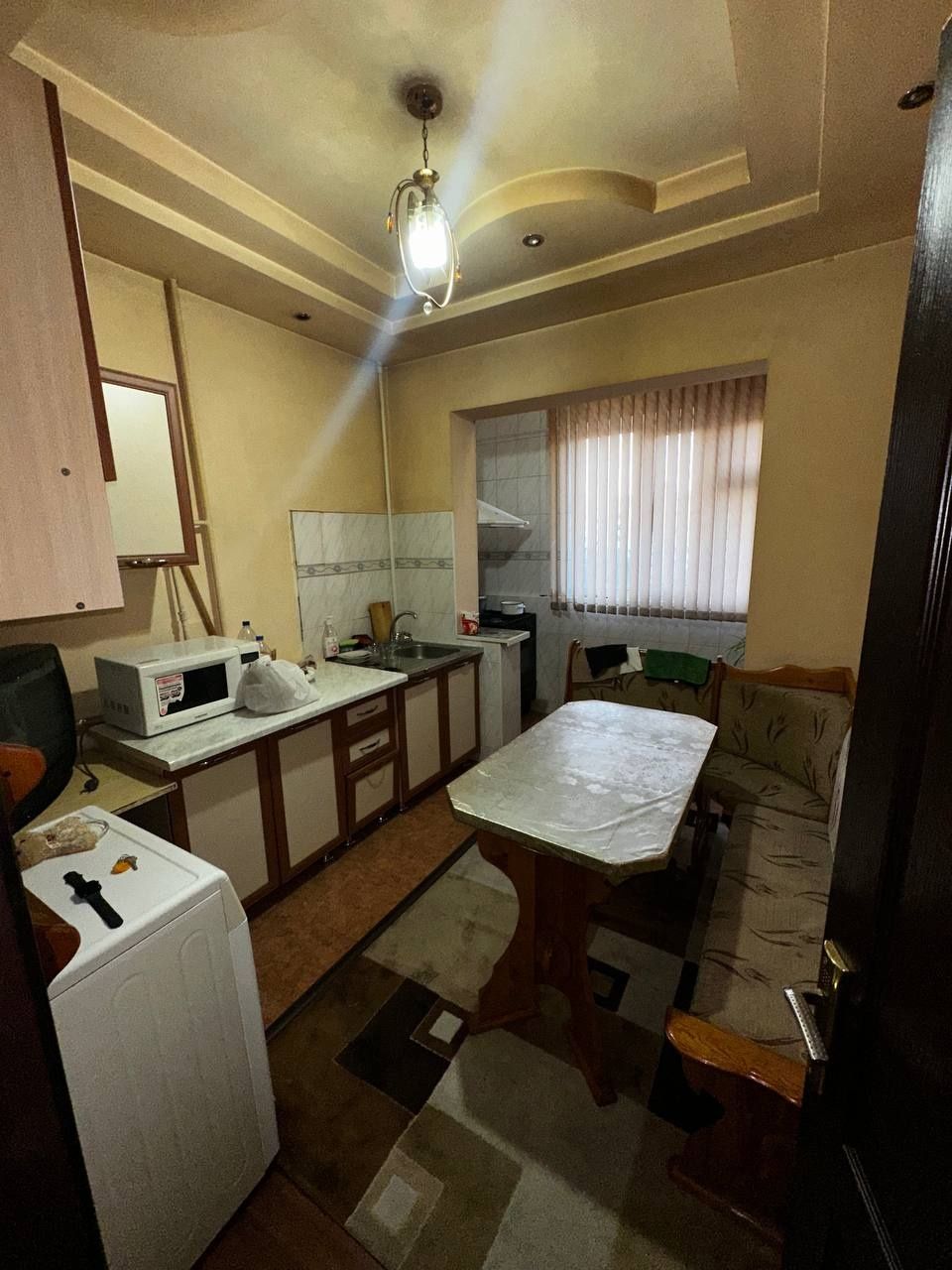 Продается Яккасарсарайский район улица Бабура  2 комнатная