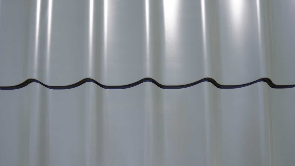 Tabla tip tigla Ral 8019 Mat 0,50 mm