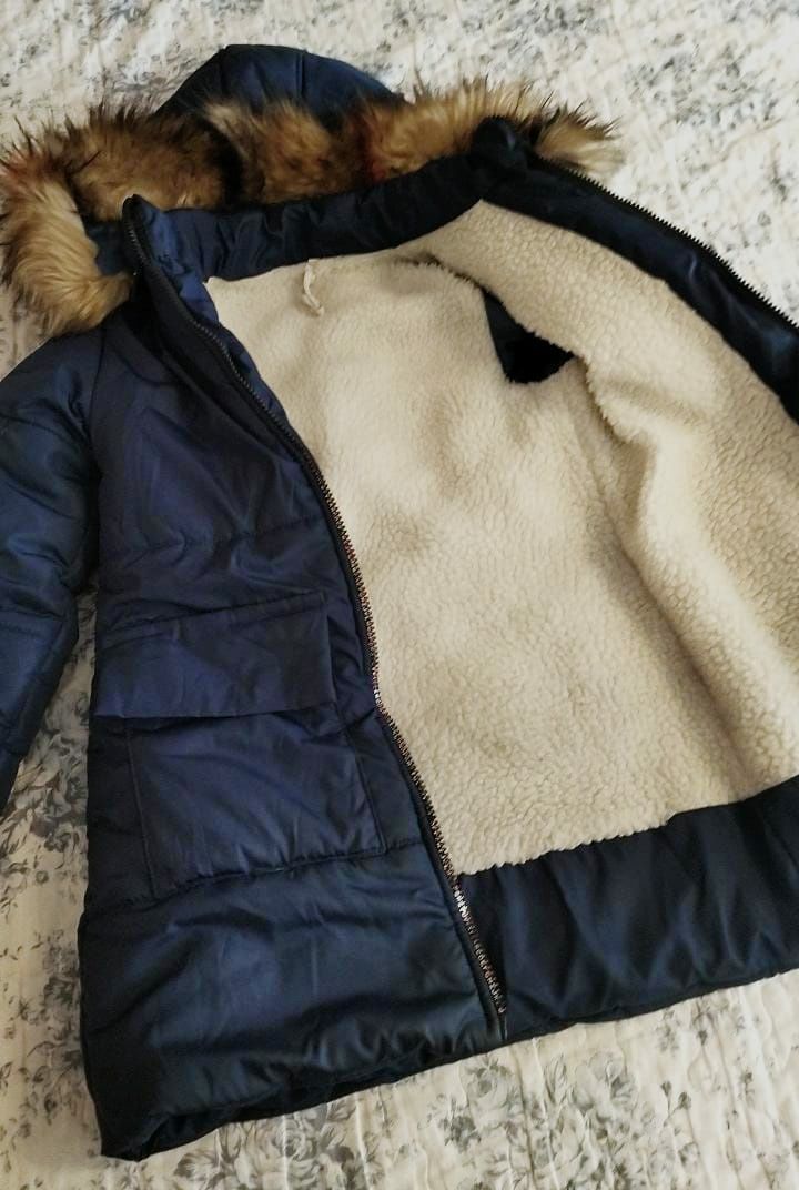 Продам куртку зима для девушки за 5000 тенге