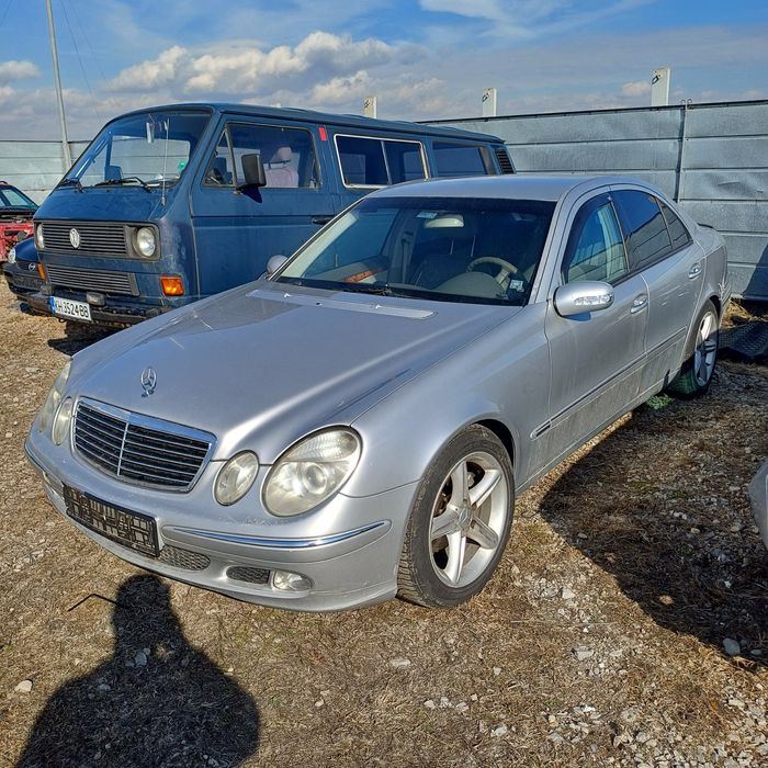 Mercedes E 240 на части
