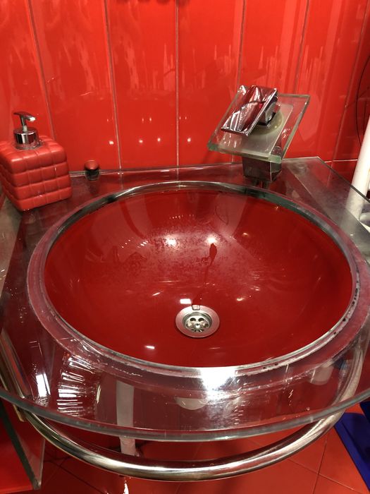 Комплект мивка/огледало/рафт за баня стъкло