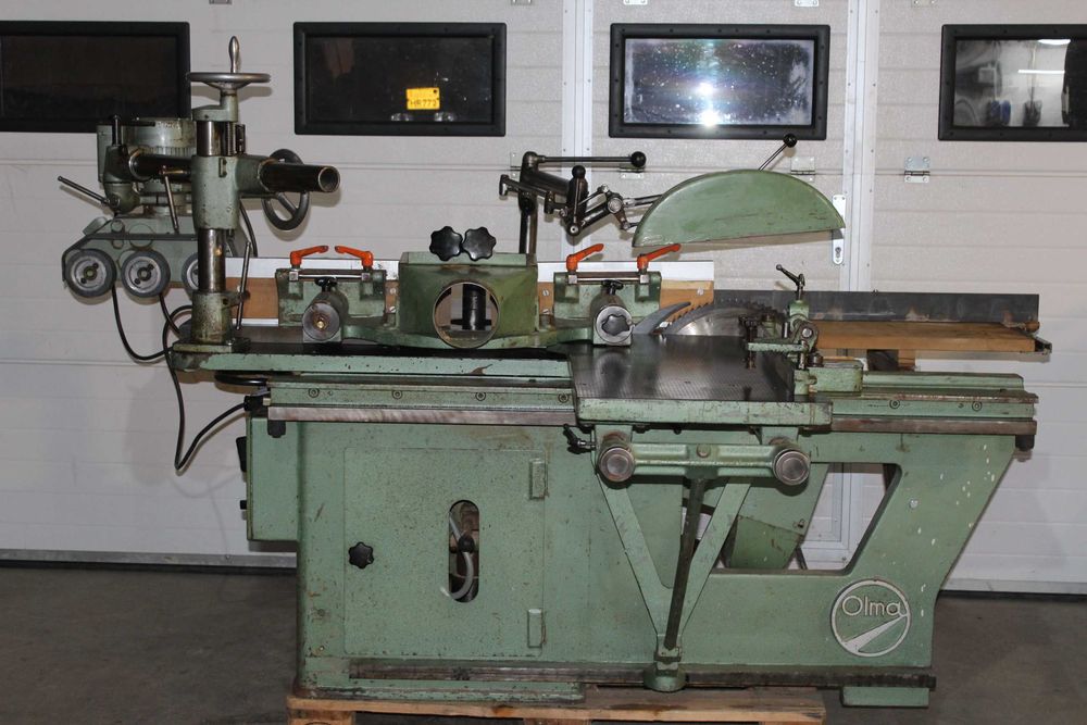 freza cu circular, avans mecanic, masa culisabila