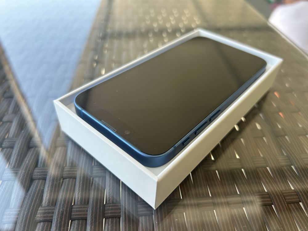 IPhone 13 mini перфектен