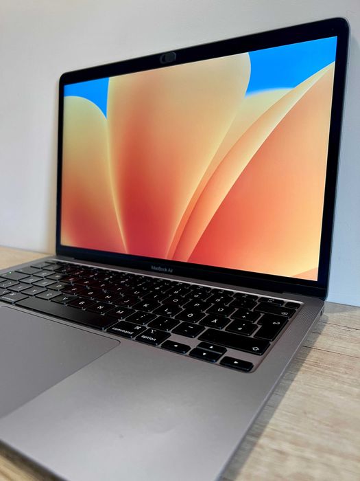 Macbook Air M1 16GB RAM