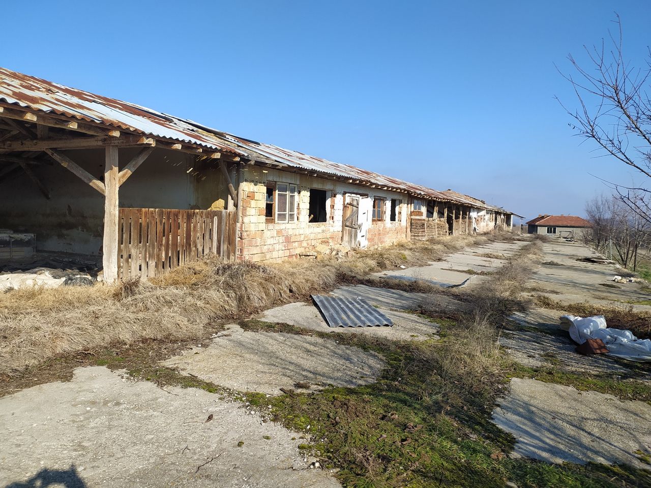 Продава се Промишлена сграда в с. Малки Вършец, Област Габрово - 14000 кв.м за 6 €/кв.м - Снимка #5
