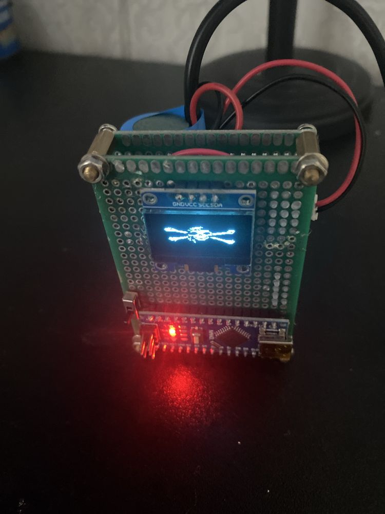 Светящийся гаджет Foxn3t | OLED логотип | DIY аксессуар