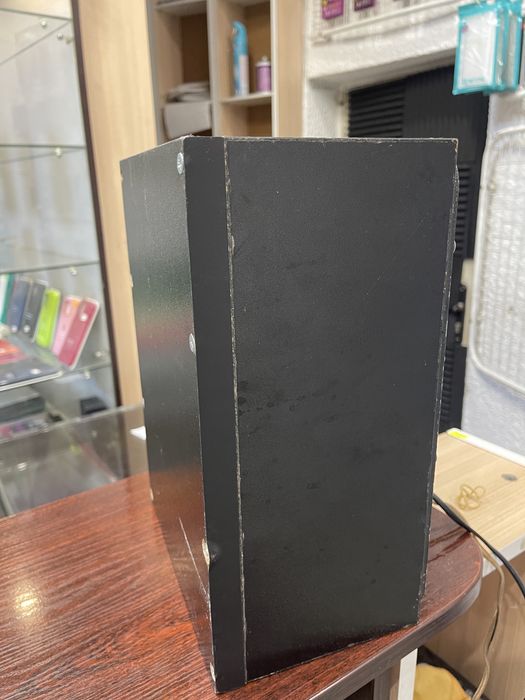 Бас усилвател 200w 4ohm