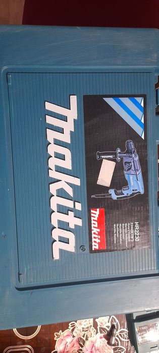 Ciocan rotopercutor.