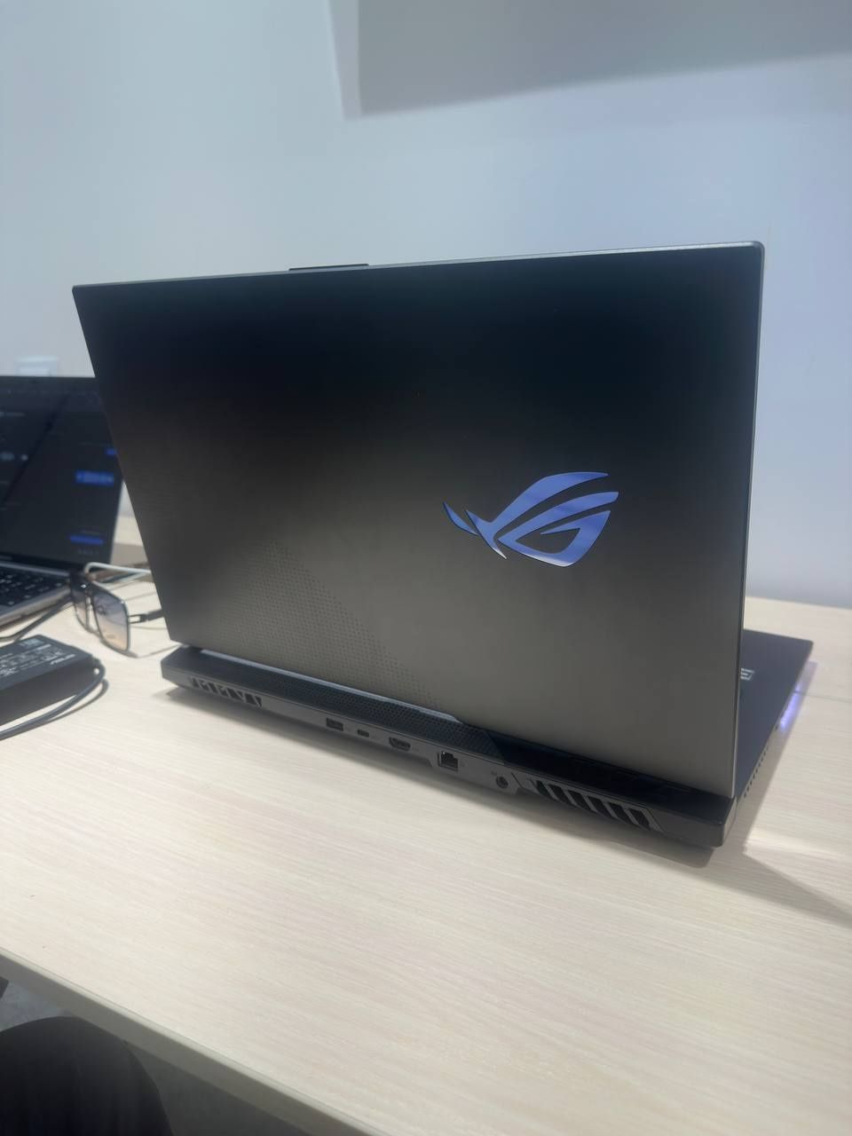 Asus Rog strix g17