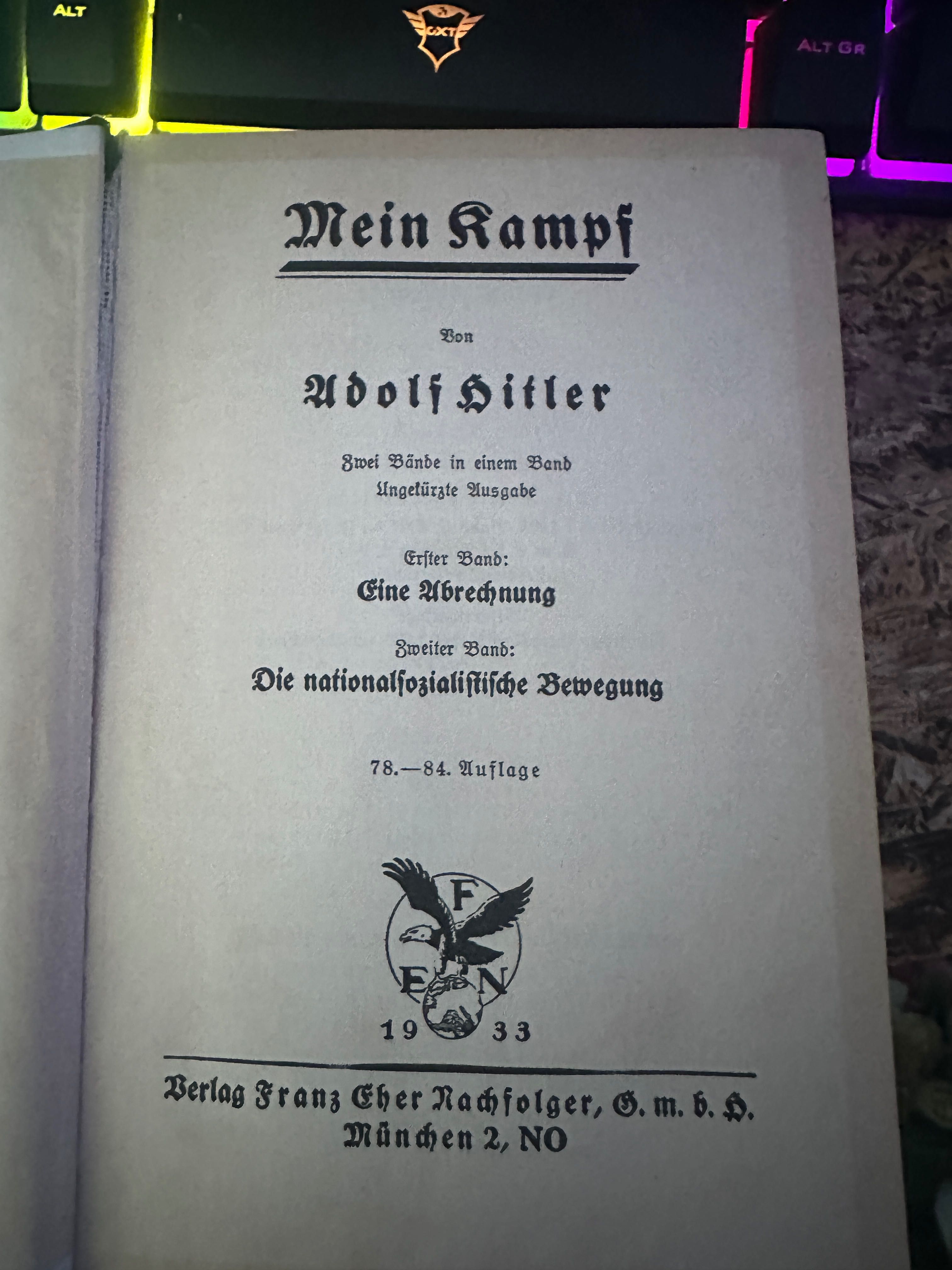 Carte Mein Kampf 1933 cartea este originală