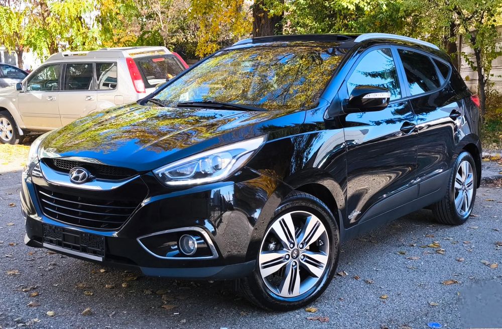Hyundai ix35 2.0CRDi / 2015 / 4x4 / Navigație/ Piele/ Panoramic