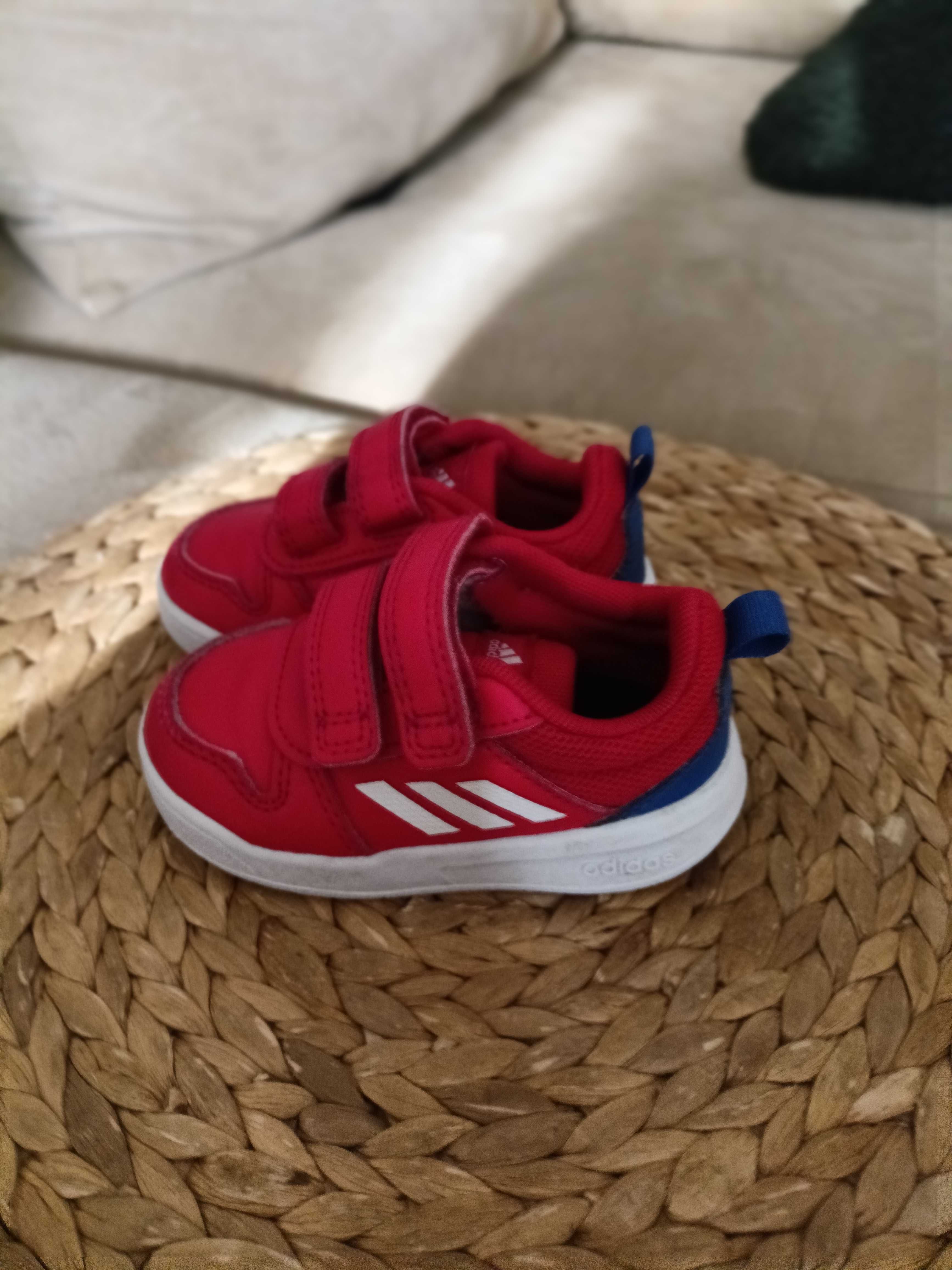 Маратонки Adidas 20 номер