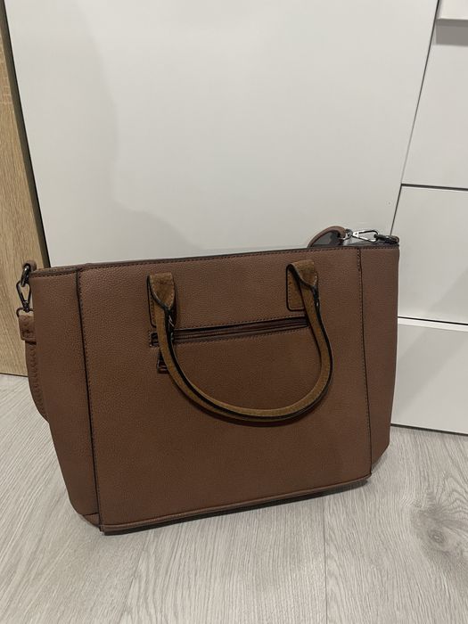 Голяма дамска чанта