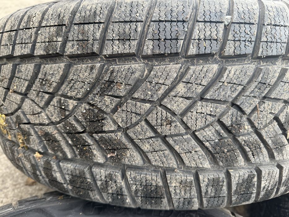 Mercedes Benz GLS GLE 275/50/20 зимни гуми