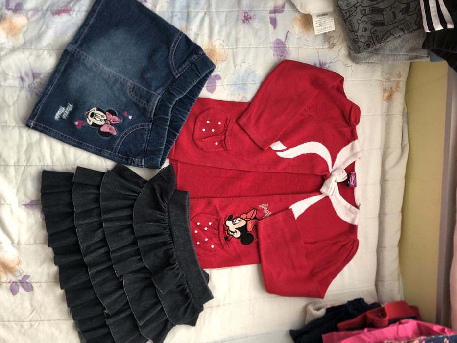 Дрехи за момиче полички и жилетки 4-5г , 104-110 см