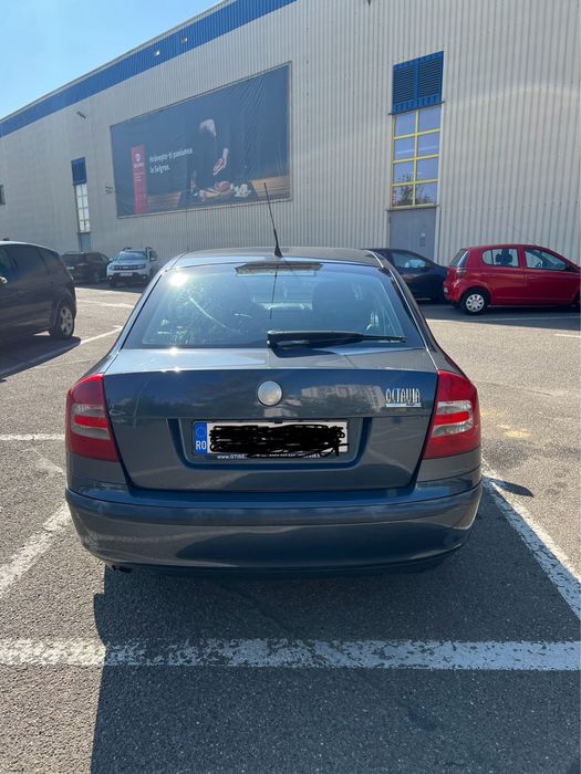 Skoda Octavia 2 Elegance benzina 1.6 MPI 102 CP