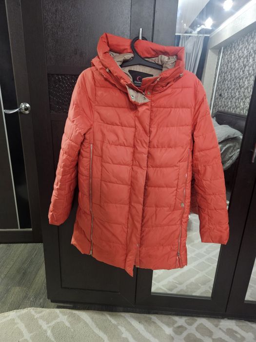 Продам демисезонную удлиненную куртку
