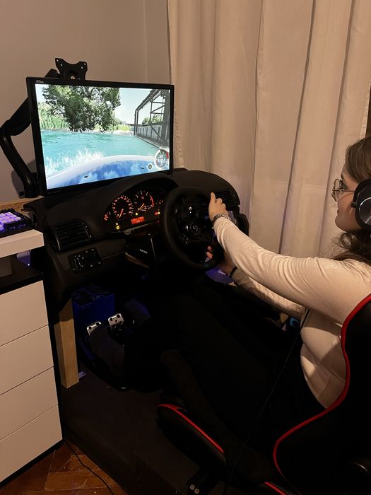 Vand Volan Logitech G923 + shifter complet, in garantie