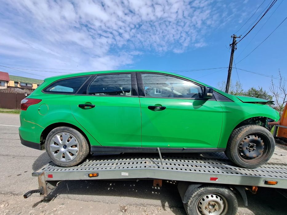 Piese Ford Focus 3 CB8 1.6tdci an 202 verde Capota Usa stanga dreapta fata spate Aripa stanga dreapta fata Haion Stop stanga dreapta haion aripa Bara spate Senzori PDC Oglinda stanga dreapta Ceasuri bord Navigatie
