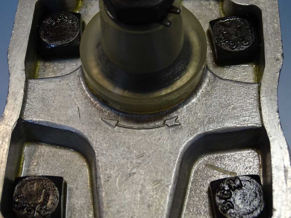 Хидравлична помпа C25X 175 bar